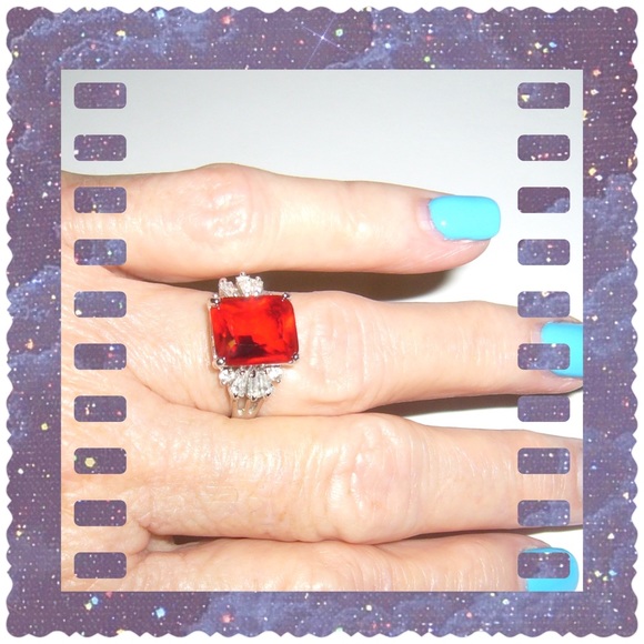 Size 9 Red Emerald Cut Stone With Clear Baguettes & Round Crystals new - Picture 3 of 6